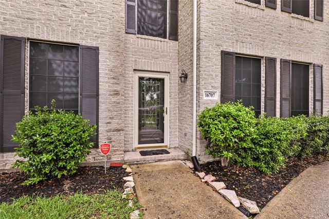 16707 Port O Call Street, Crosby, TX 77532