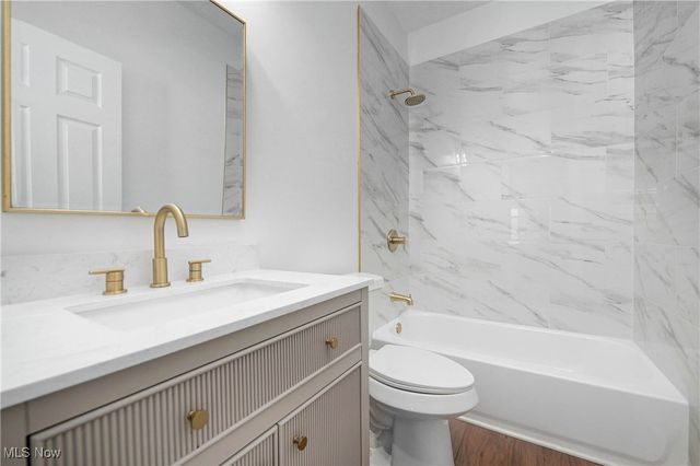 1488-1490 W 112th Street, Cleveland, OH 44102