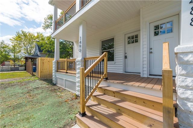 1488-1490 W 112th Street, Cleveland, OH 44102