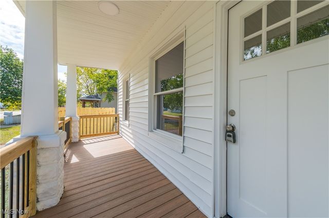 1488-1490 W 112th Street, Cleveland, OH 44102