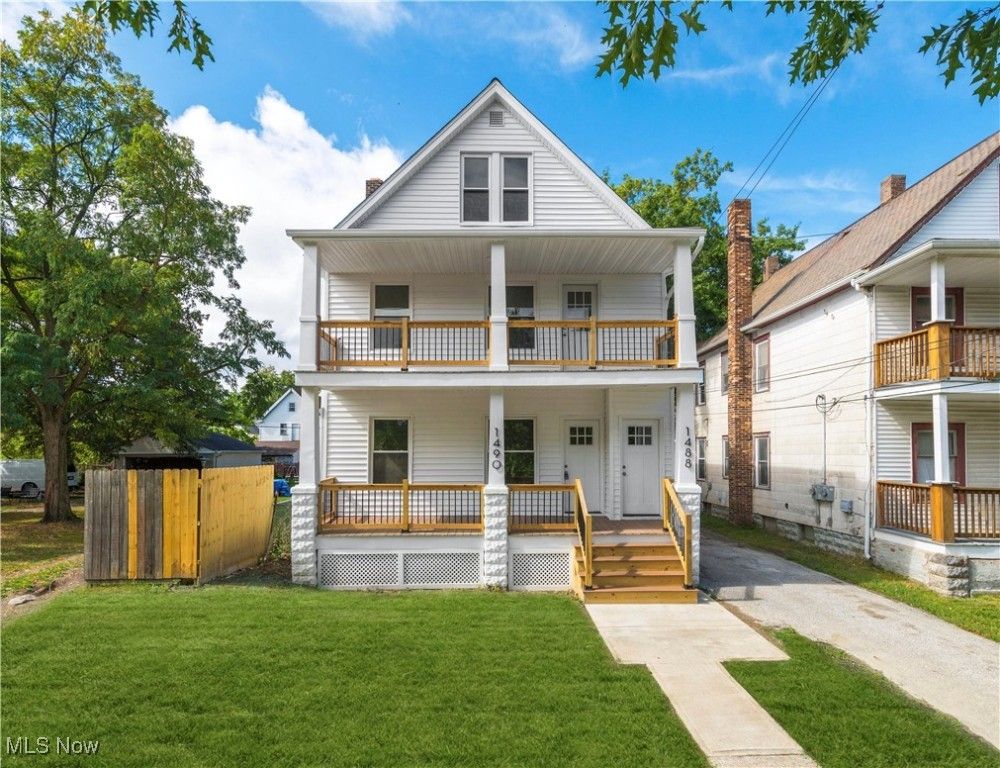 1488-1490 W 112th Street, Cleveland, OH 44102