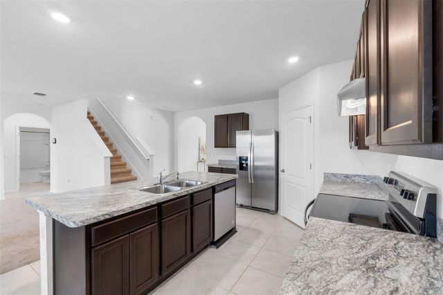 821 SUN BURST ROAD, Winter Haven, FL 33880