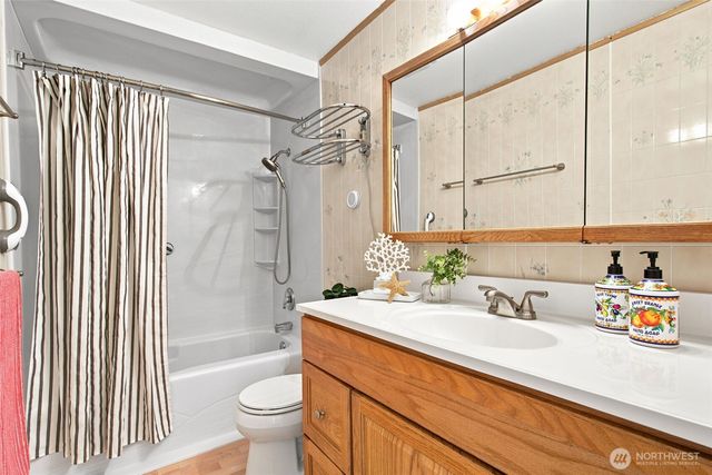 1814 Agate Court NW, Poulsbo, WA 98370