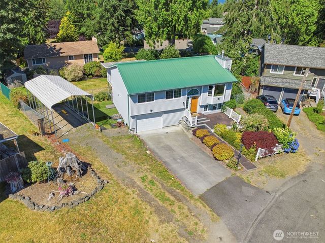 1814 Agate Court NW, Poulsbo, WA 98370