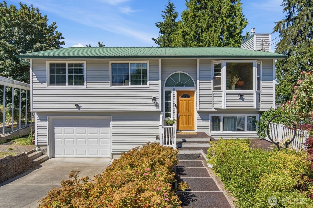 1814 Agate Court NW, Poulsbo, WA 98370