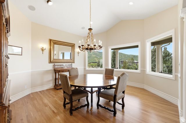 1756 S STONE HOLLOW DR, Bountiful, UT 84010