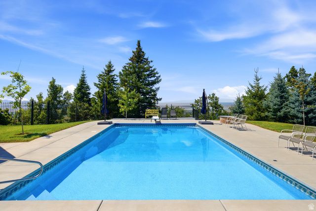 1756 S STONE HOLLOW DR, Bountiful, UT 84010
