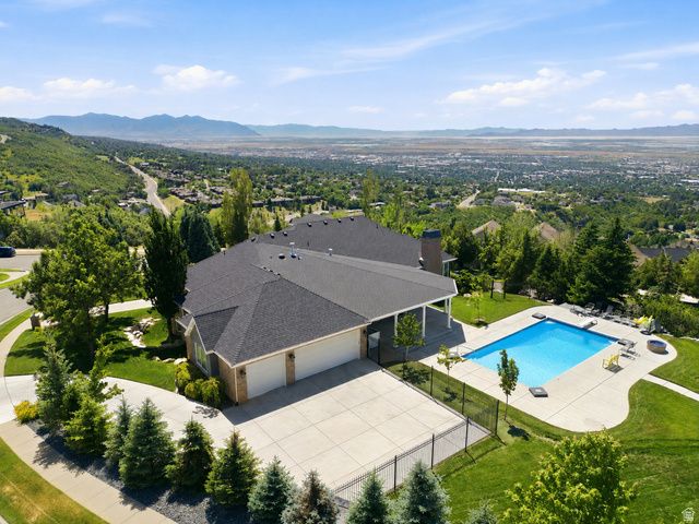 1756 S STONE HOLLOW DR, Bountiful, UT 84010