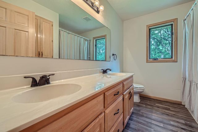 14925 Oak Ridge Court W, Burnsville, MN 55306