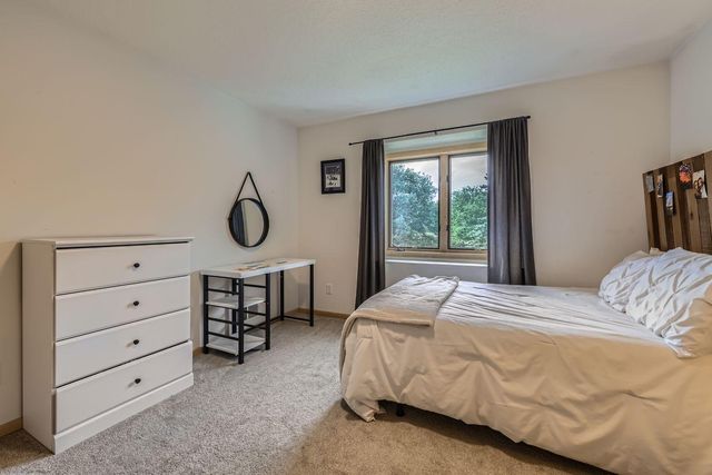 14925 Oak Ridge Court W, Burnsville, MN 55306