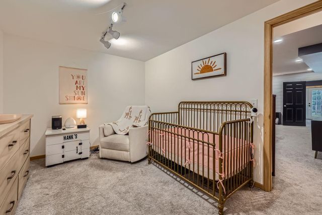 14925 Oak Ridge Court W, Burnsville, MN 55306