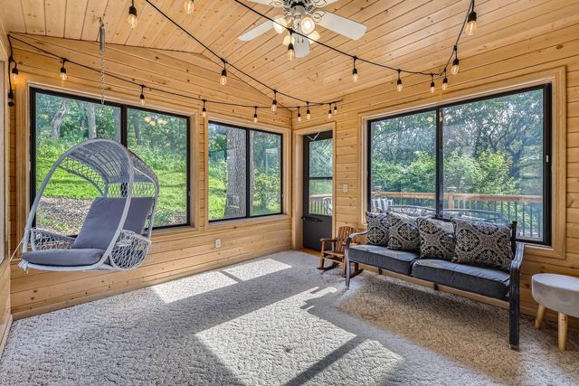 14925 Oak Ridge Court W, Burnsville, MN 55306