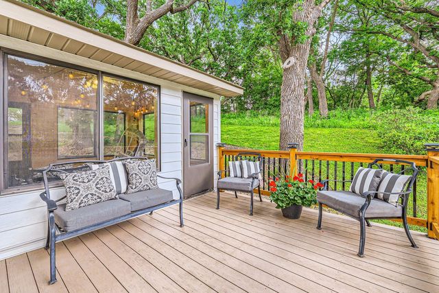 14925 Oak Ridge Court W, Burnsville, MN 55306