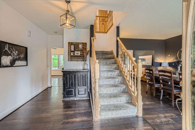 14925 Oak Ridge Court W, Burnsville, MN 55306