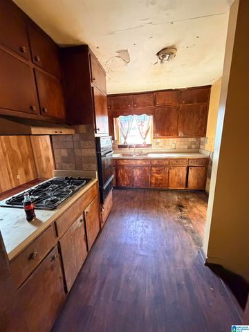 7140 OPORTO AVENUE, Birmingham, AL 35206