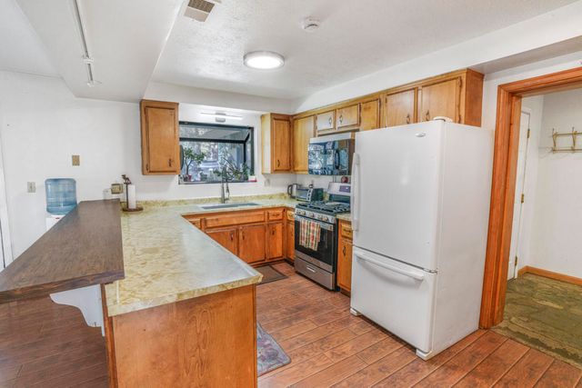 1018 Feather Mountain Drive, Big Bear, CA 92314