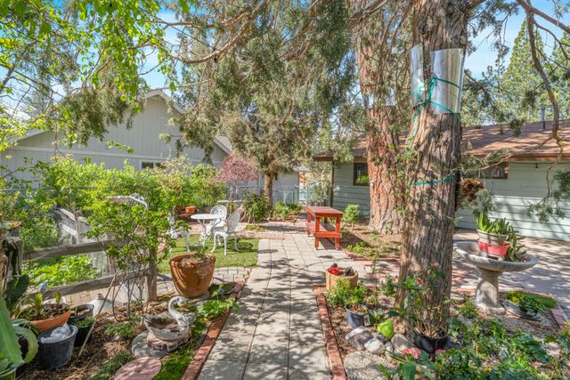 1018 Feather Mountain Drive, Big Bear, CA 92314