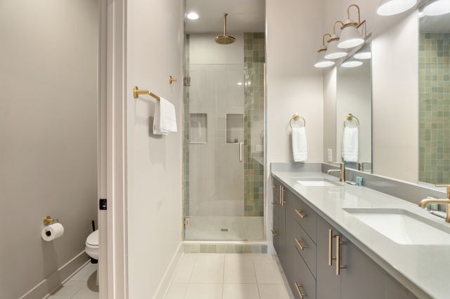 2916 Harlin Dr, Nashville, TN 37211