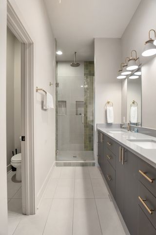 2916 Harlin Dr, Nashville, TN 37211