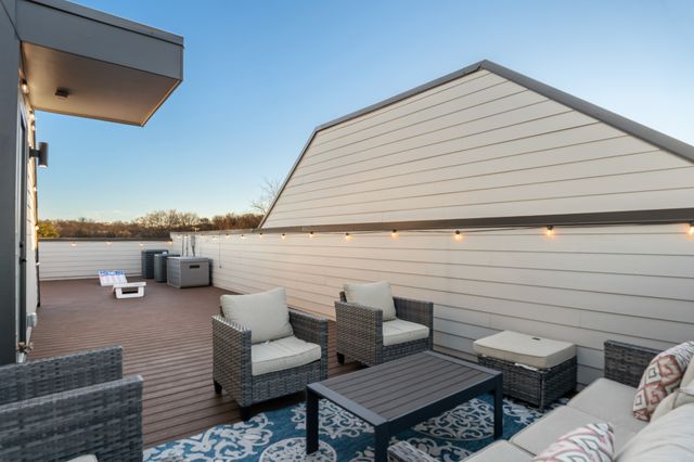 2916 Harlin Dr, Nashville, TN 37211