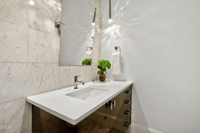 1617 Nottingham Road, Raleigh, NC 27607