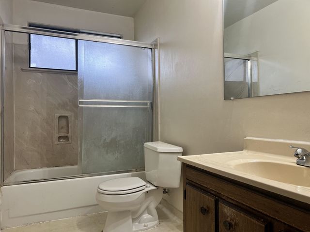 745 Hacienda Ave, San Lorenzo, CA 94580