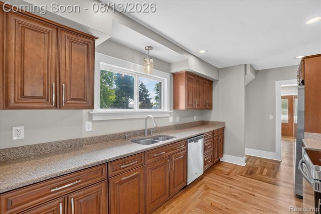 403 Ellen Street, Fenton, MI 48430