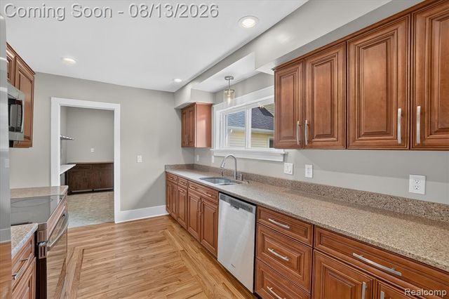403 Ellen Street, Fenton, MI 48430