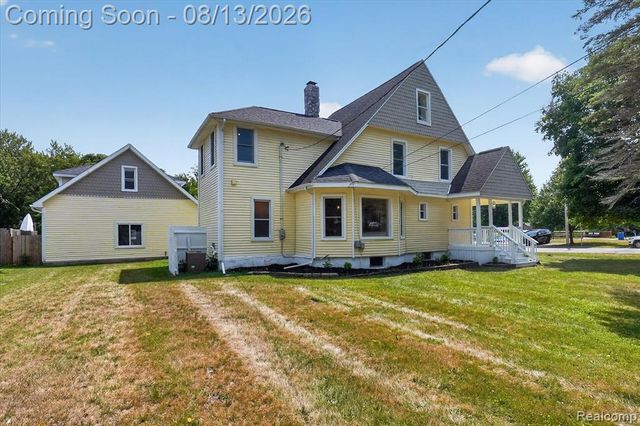 403 Ellen Street, Fenton, MI 48430