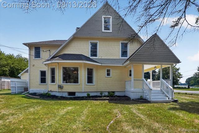 403 Ellen Street, Fenton, MI 48430