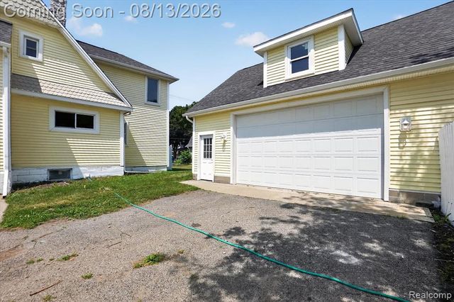 403 Ellen Street, Fenton, MI 48430