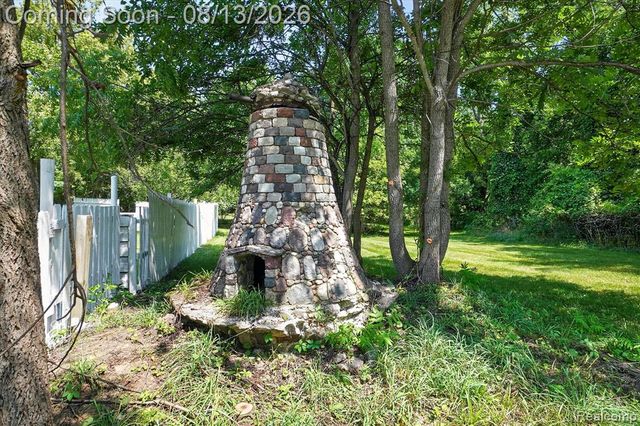 403 Ellen Street, Fenton, MI 48430