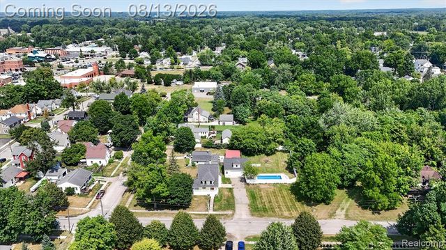 403 Ellen Street, Fenton, MI 48430