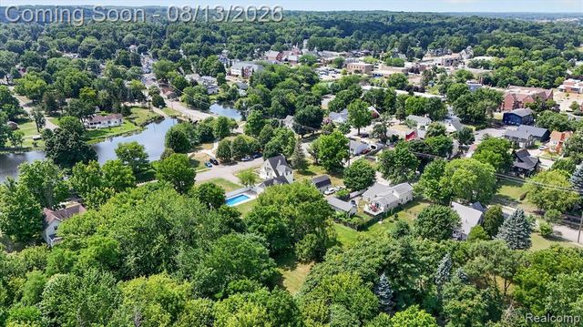 403 Ellen Street, Fenton, MI 48430