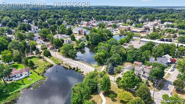 403 Ellen Street, Fenton, MI 48430