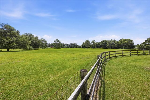 13551 NE 14TH AVENUE, Citra, FL 32113