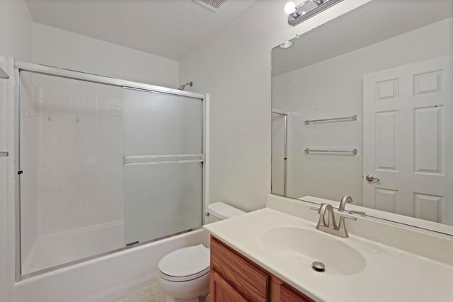 12999 Goldstone Ct, Lathrop, CA 95330