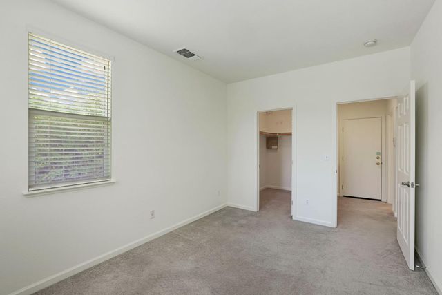 12999 Goldstone Ct, Lathrop, CA 95330