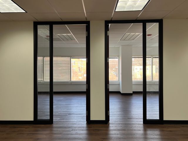 1030 W Higgins Road 200A, Park Ridge, IL 60068