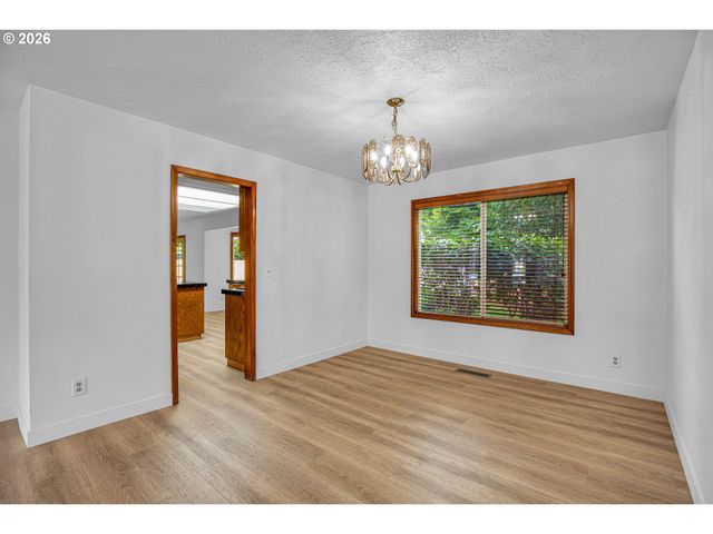 1510 Nw TOWLE Ter, Gresham, OR 97030
