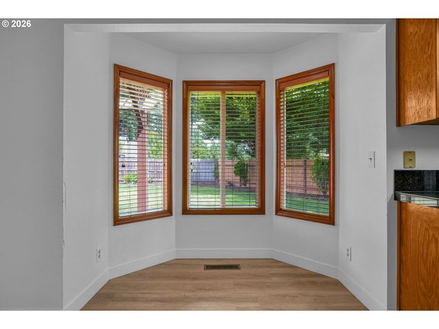 1510 Nw TOWLE Ter, Gresham, OR 97030