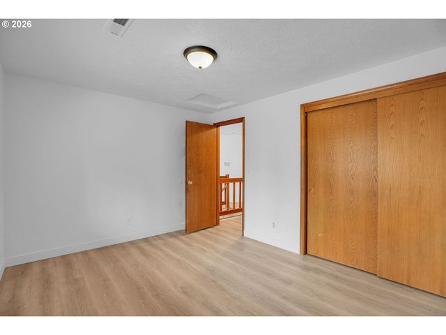 1510 Nw TOWLE Ter, Gresham, OR 97030