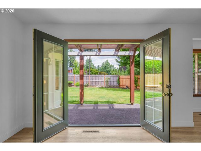 1510 Nw TOWLE Ter, Gresham, OR 97030