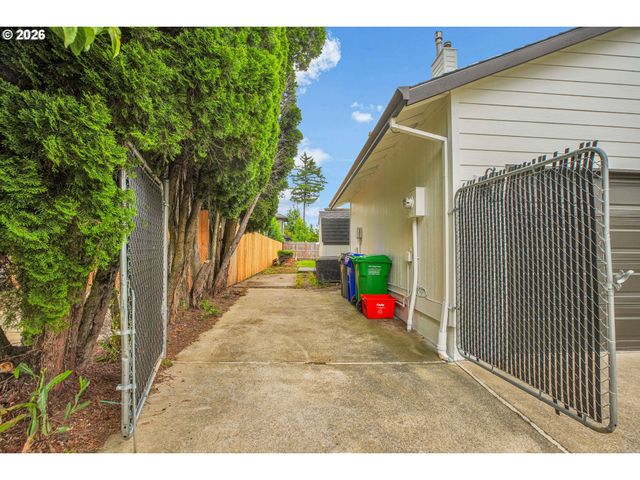 1510 Nw TOWLE Ter, Gresham, OR 97030