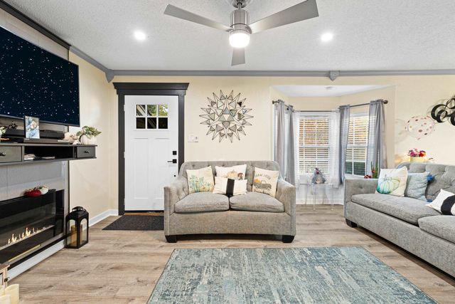 1000 Willow, Longview, TX 75602