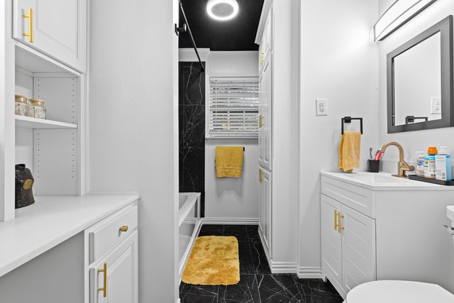 1000 Willow, Longview, TX 75602