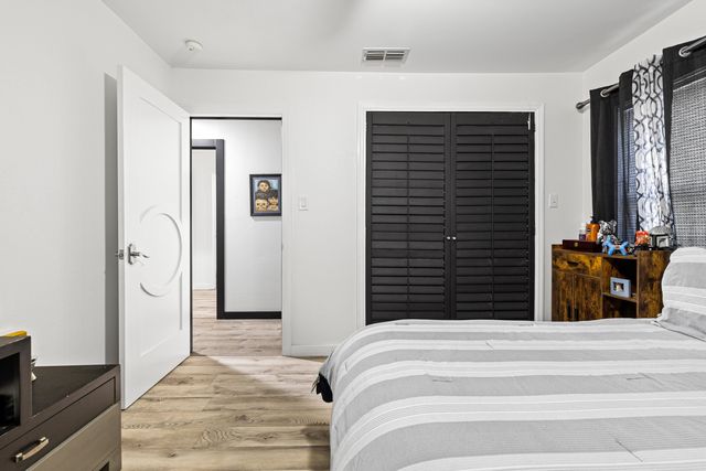 1000 Willow, Longview, TX 75602