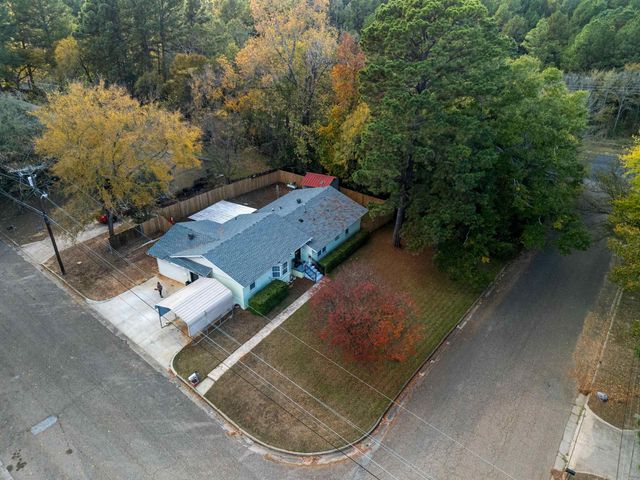 1000 Willow, Longview, TX 75602