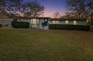 1000 Willow, Longview, TX 75602