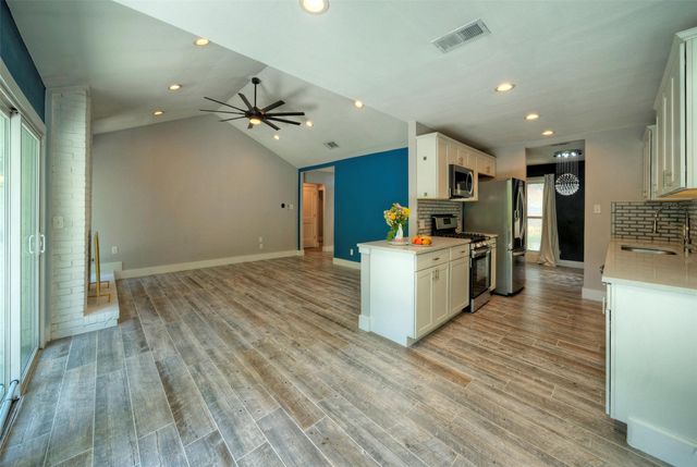 10129 Aspen ST, Austin, TX 78758